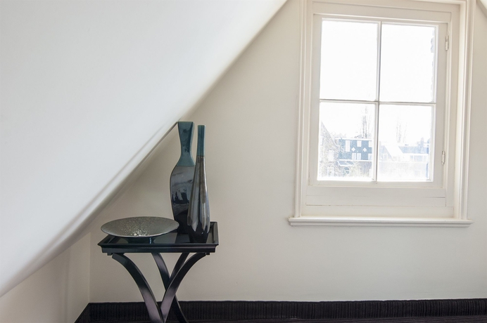 Imagen de los interiores del Hotel Iron Horse. Foto 15