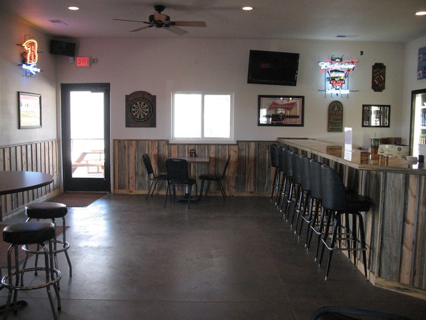 Imagen del bar/restaurante del Hotel Iron Horse Inn. Foto 14