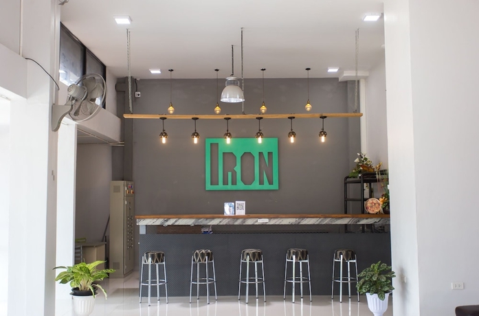Imagen de los interiores del Hotel Iron Resortandhotel. Foto 19