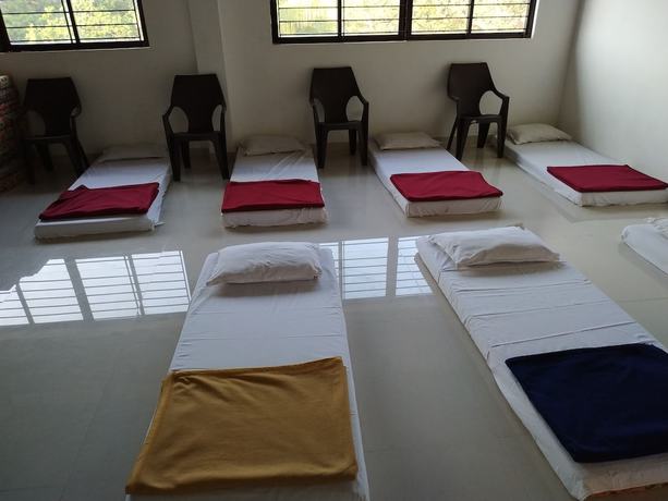 Imagen de la habitación del Hotel Iroomz Gananjaya - Hostel. Foto 7