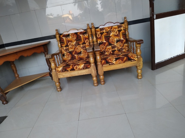 Imagen de los interiores del Hotel Iroomz Savitri Guest House. Foto 18