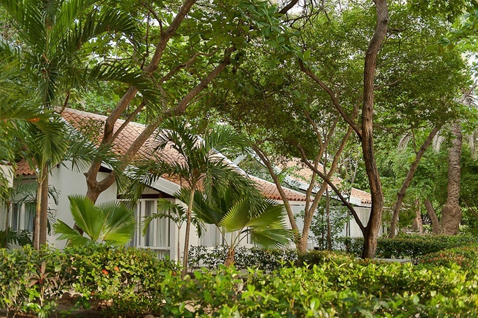 Imagen de los exteriores del Hotel Irotama Lago. Foto 9