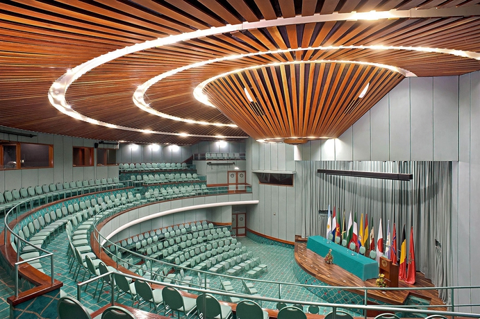 Imagen de los interiores del Hotel Irotama Lago. Foto 10