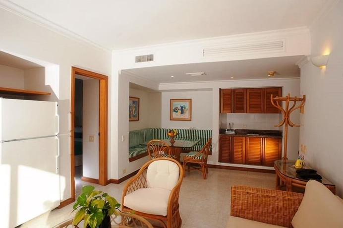 Imagen de la habitación del Hotel Irotama XXI. Foto 10