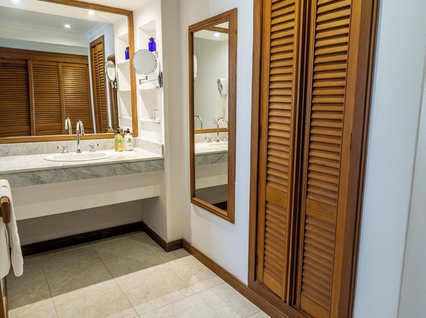 Imagen de la habitación del Hotel Irotama XXI. Foto 15