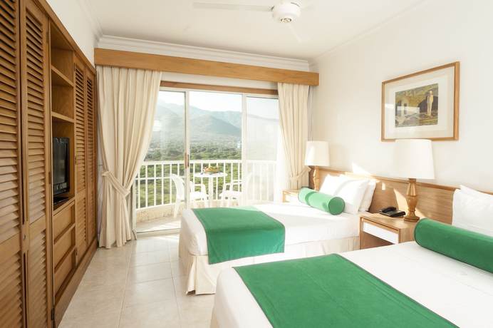 Imagen de la habitación del Hotel Irotama del Sol. Foto 7