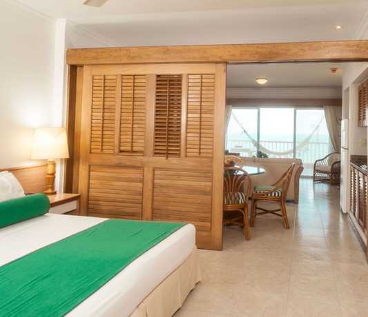 Imagen de la habitación del Hotel Irotama del Sol. Foto 17
