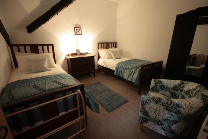 Imagen de la habitación del Hotel Irton Hall. Foto 16