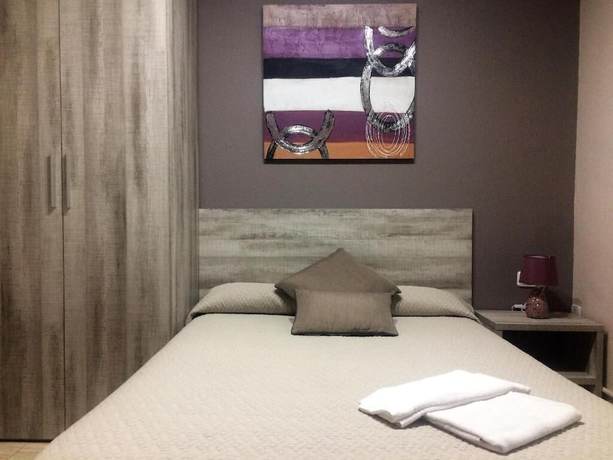 Imagen de la habitación del Hotel Irubide. Foto 7