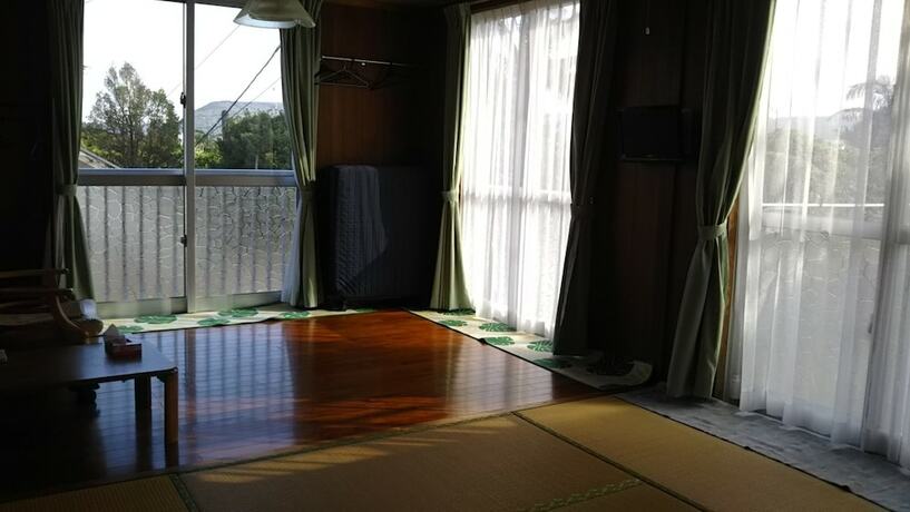 Imagen de la habitación del Hotel Irumoteso. Foto 4