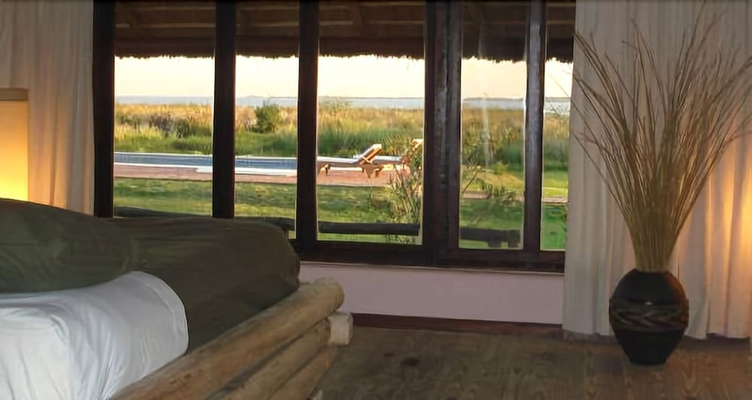 Imagen de la habitación del Hotel Irupe Lodge. Foto 9