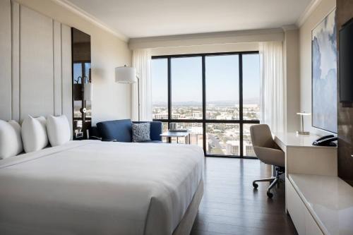 Imagen de la habitación del Hotel Irvine Marriott. Foto 11