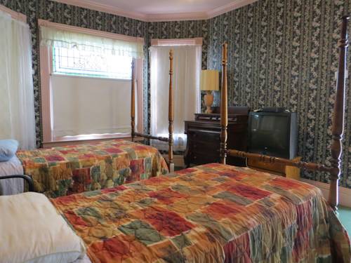 Imagen de la habitación del Hotel Irwin Street Inn. Foto 2