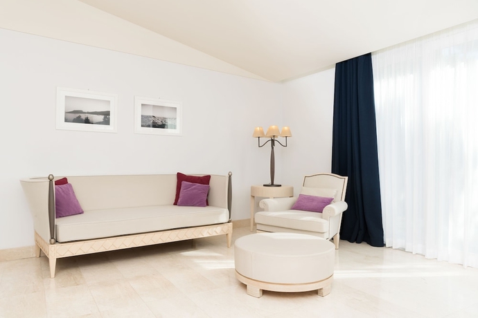 Imagen de la habitación del Hotel Is Arenas Resort. Foto 12