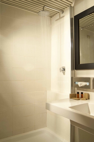 Imagen de la habitación del Hotel Is Molas Resort. Foto 9