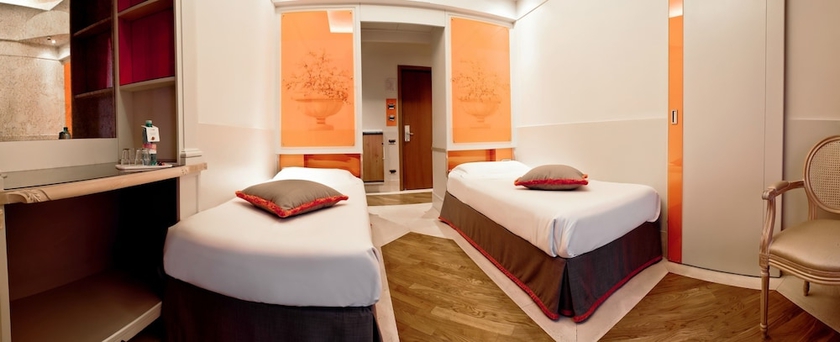 Imagen de la habitación del Hotel Isa. Foto 4