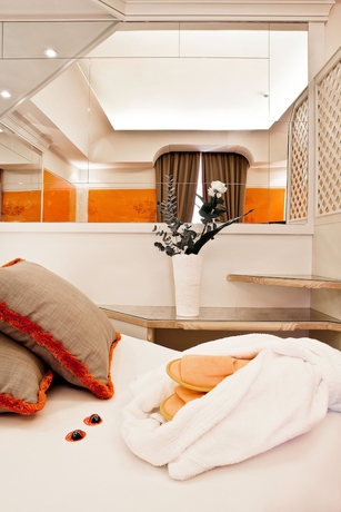 Imagen de la habitación del Hotel Isa. Foto 6