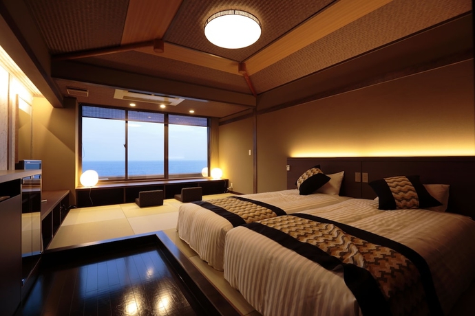Imagen de la habitación del Hotel Isaba. Foto 9