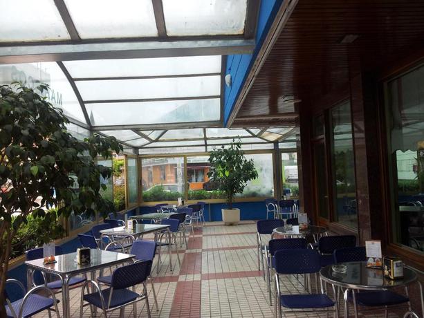 Imagen del bar/restaurante del Hotel Isabel, Isla. Foto 3