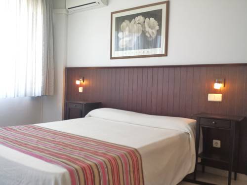 Imagen de la habitación del Hotel Isabel, Majadahonda. Foto 5