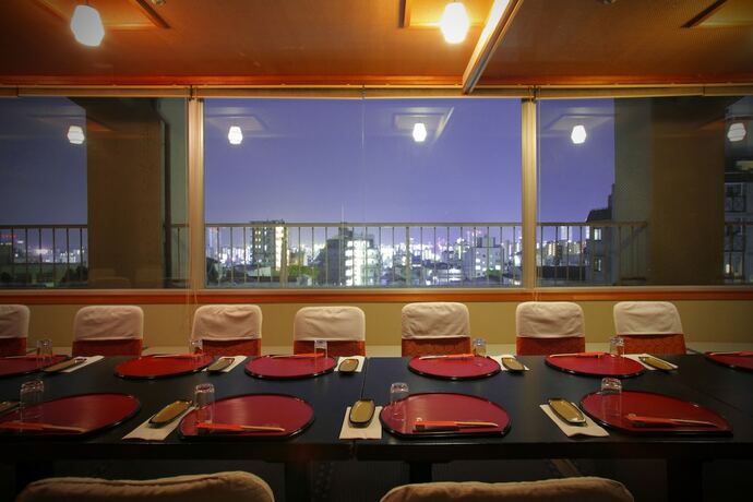 Imagen del bar/restaurante del Hotel Isago Kobe. Foto 17