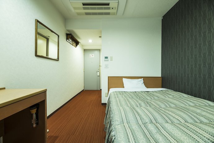 Imagen de la habitación del Hotel Isahaya Terminal. Foto 10