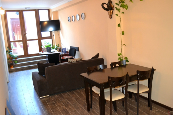 Imagen de los interiores del Hotel Isaka. Foto 14