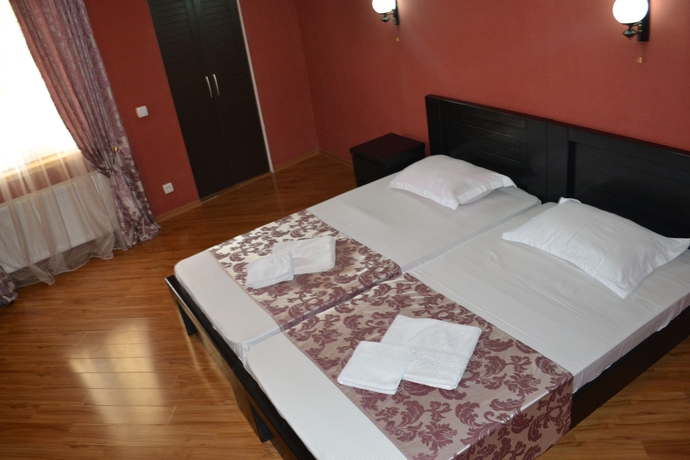 Imagen de la habitación del Hotel Isaka. Foto 12