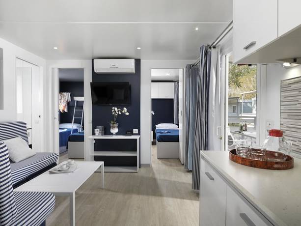 Imagen de la habitación del Hotel Isamar Holiday Village. Foto 11