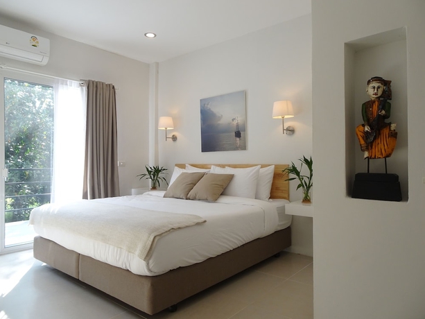 Imagen de la habitación del Hotel Isara Khao Lak. Foto 13