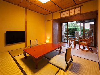 Imagen de la habitación del Hotel Isaribi. Foto 9