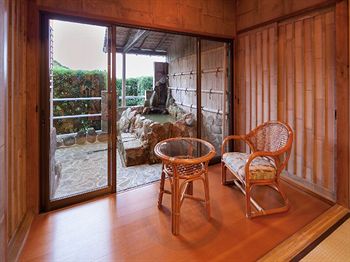 Imagen de la habitación del Hotel Isaribi. Foto 10