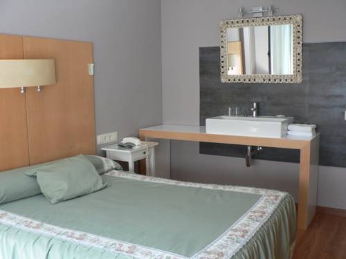 Imagen general del Hotel Isasa. Foto 4