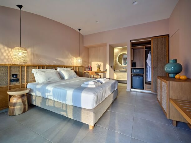 Imagen de la habitación del Hotel Isavoria Eco Chic Resort. Foto 15