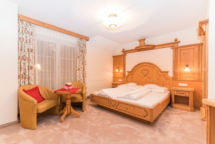 Imagen de la habitación del Hotel Ischgl. Foto 14