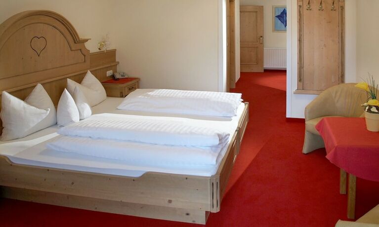 Imagen de la habitación del Hotel Ischgl. Foto 17