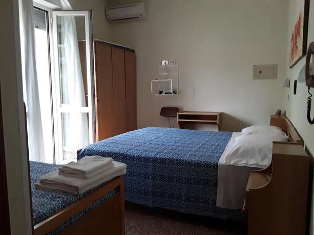 Imagen de la habitación del Hotel Ischia, Rimini. Foto 2