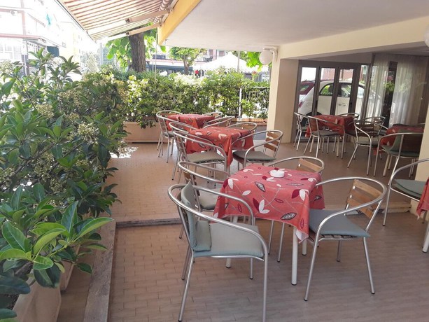 Imagen de la habitación del Hotel Ischia, Rimini. Foto 8