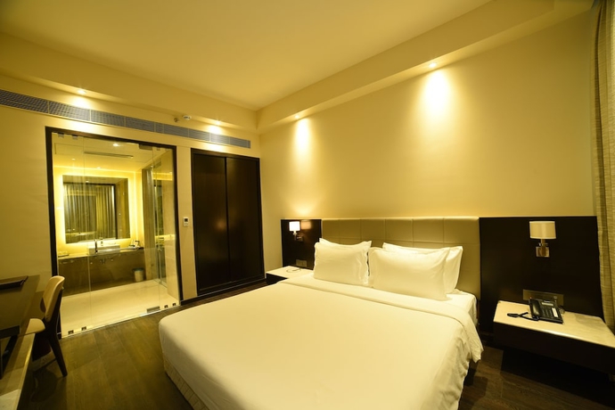 Imagen de la habitación del Hotel Iscon The Fern Resort and Spa, Bhavnagar. Foto 3