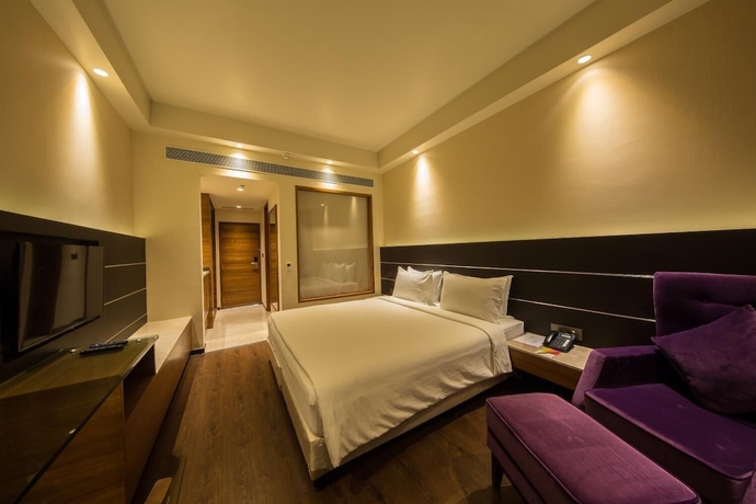 Imagen de la habitación del Hotel Iscon The Fern Resort and Spa, Bhavnagar. Foto 8