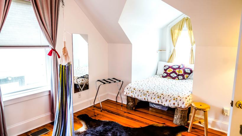 Imagen de la habitación del Hotel Isetta Inn (Boutique Hostel). Foto 6