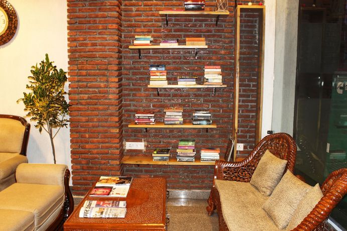 Imagen de los interiores del Hotel Ishan A Riverside Retreat. Foto 19