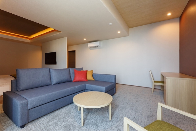 Imagen de la habitación del Hotel Ishinoya Atami. Foto 9