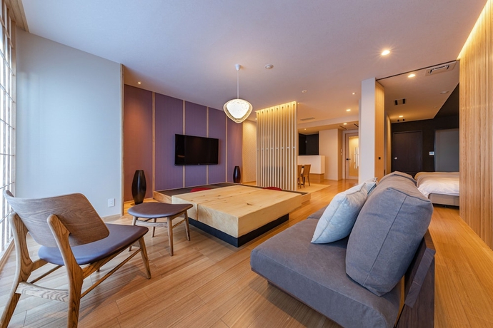 Imagen de la habitación del Hotel Ishinoya Atami. Foto 17