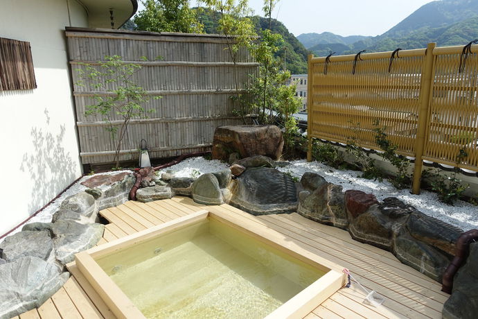 Imagen de la habitación del Hotel Ishinoya Izu Nagaoka. Foto 12