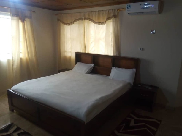 Imagen de la habitación del Hotel Ishmajoso Lodge. Foto 5