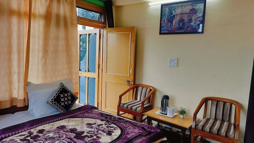 Imagen de la habitación del Hotel Ishwar Guest House. Foto 16