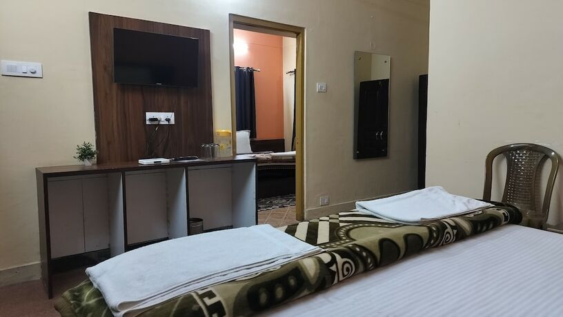 Imagen de la habitación del Hotel Ishwar Guest House. Foto 17