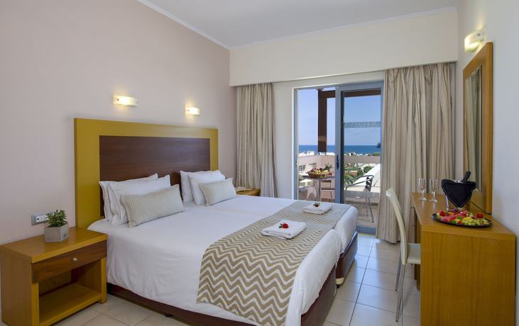 Imagen de la habitación del Hotel Isida, Aghia Marina. Foto 4
