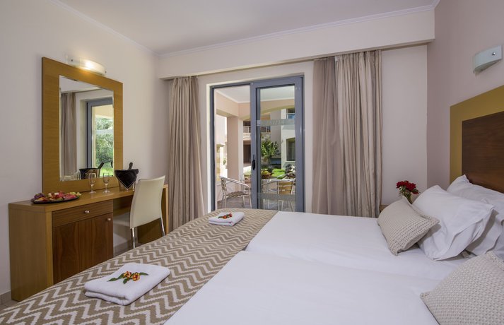 Imagen de la habitación del Hotel Isida. Foto 11